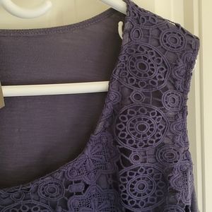 Crochet overlay tanktop